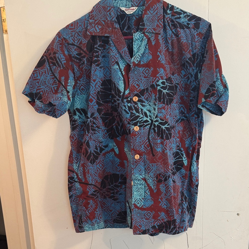 Men's Blue and Red Patterned Shirt